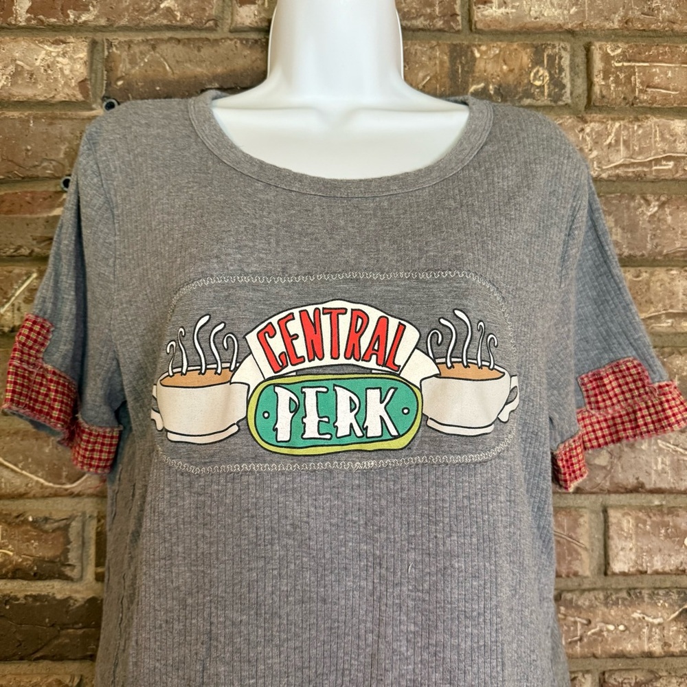 Upcycled Friends Central Perk Tee Plaid Trim Patchwork Gray Top - Picture 4 of 9